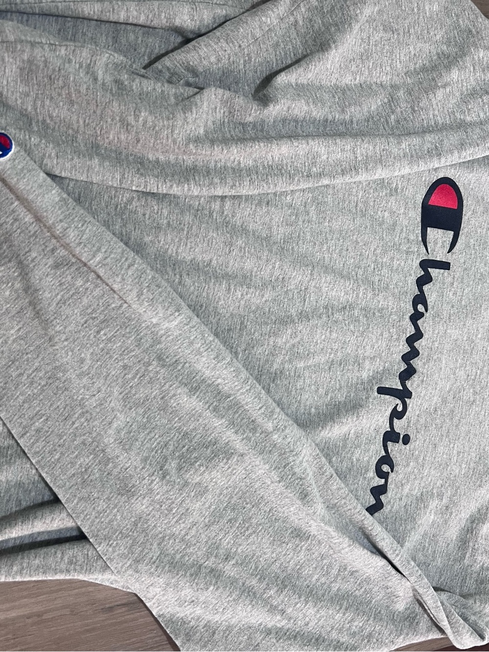 Men’s (M) Long-sleeve tee Champion Brand